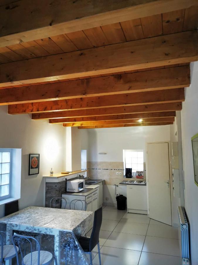 Appartement 4-6 Personnes A Proximite Des Stations Et Grands Cols Saint Avre la Chambre Luaran gambar