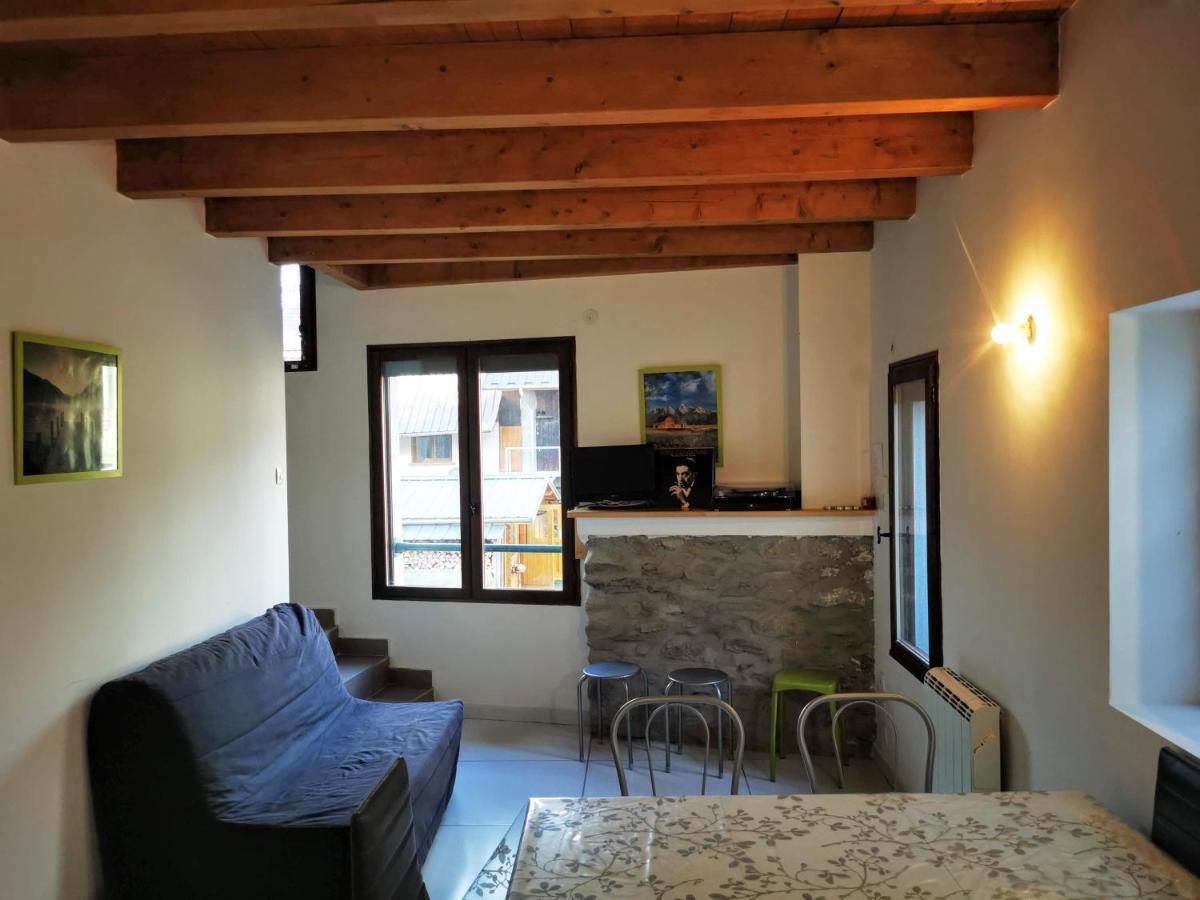 Appartement 4-6 Personnes A Proximite Des Stations Et Grands Cols Saint Avre la Chambre Luaran gambar